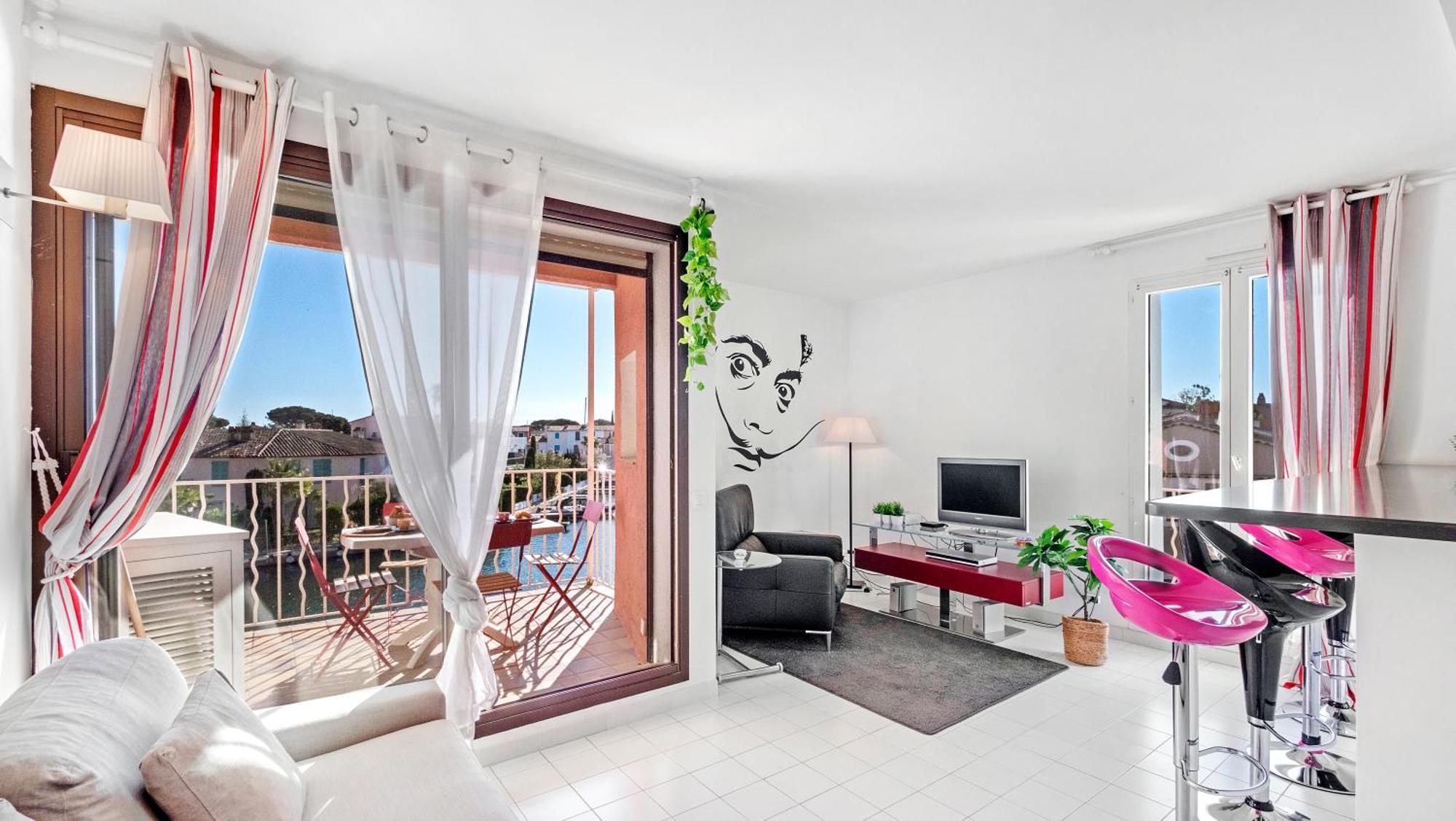 Casa Nostra, Port-Grimaud, Vue Sur Les Canaux Esterno foto