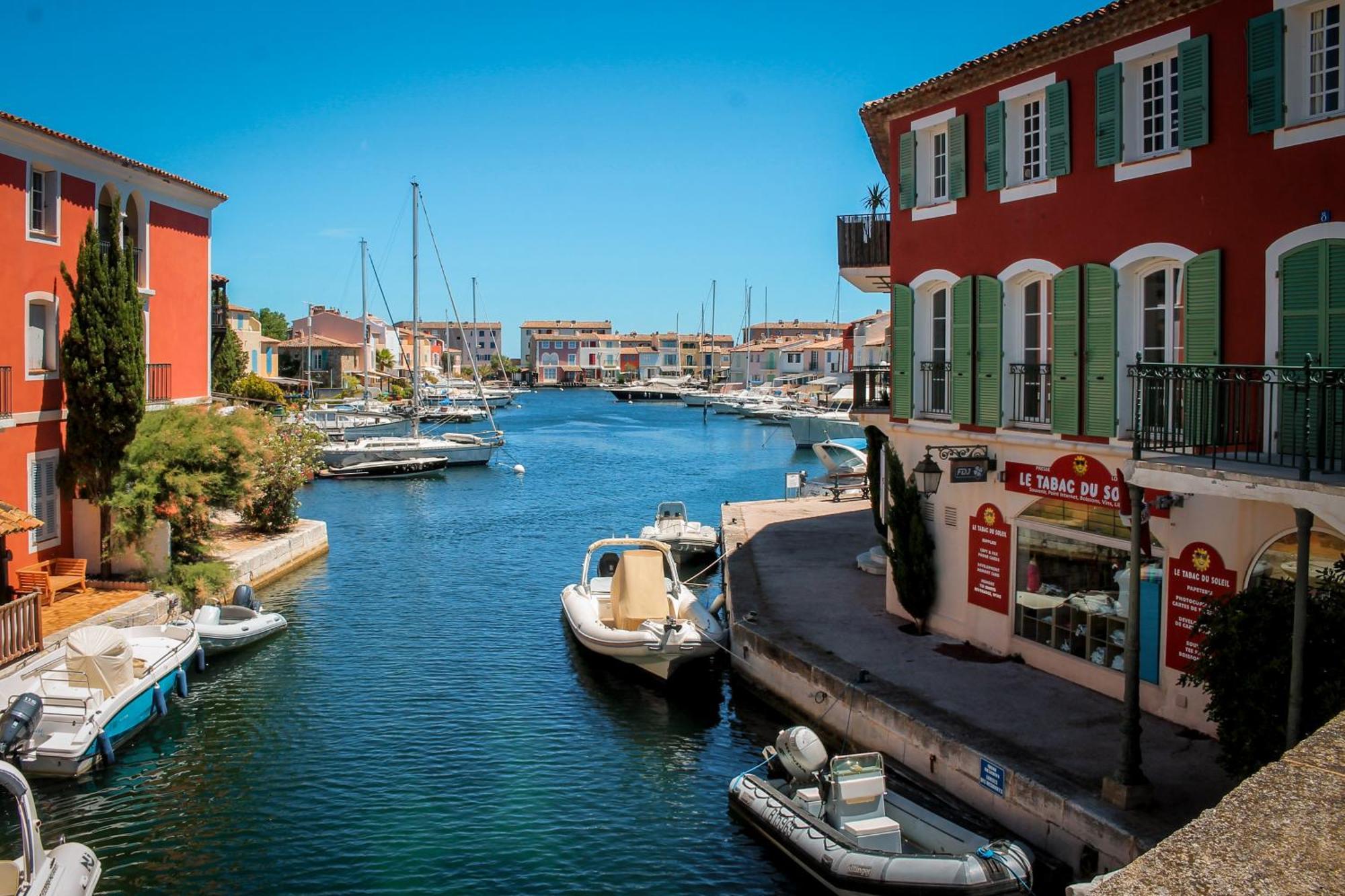 Casa Nostra, Port-Grimaud, Vue Sur Les Canaux Esterno foto